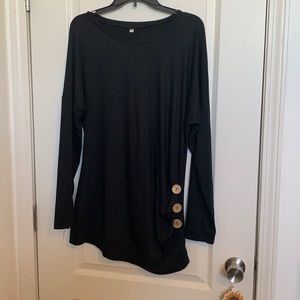 Black long sleeve T-shirt